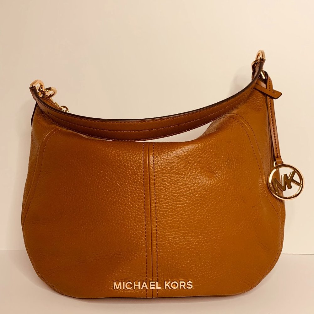 Micheal Kors purse